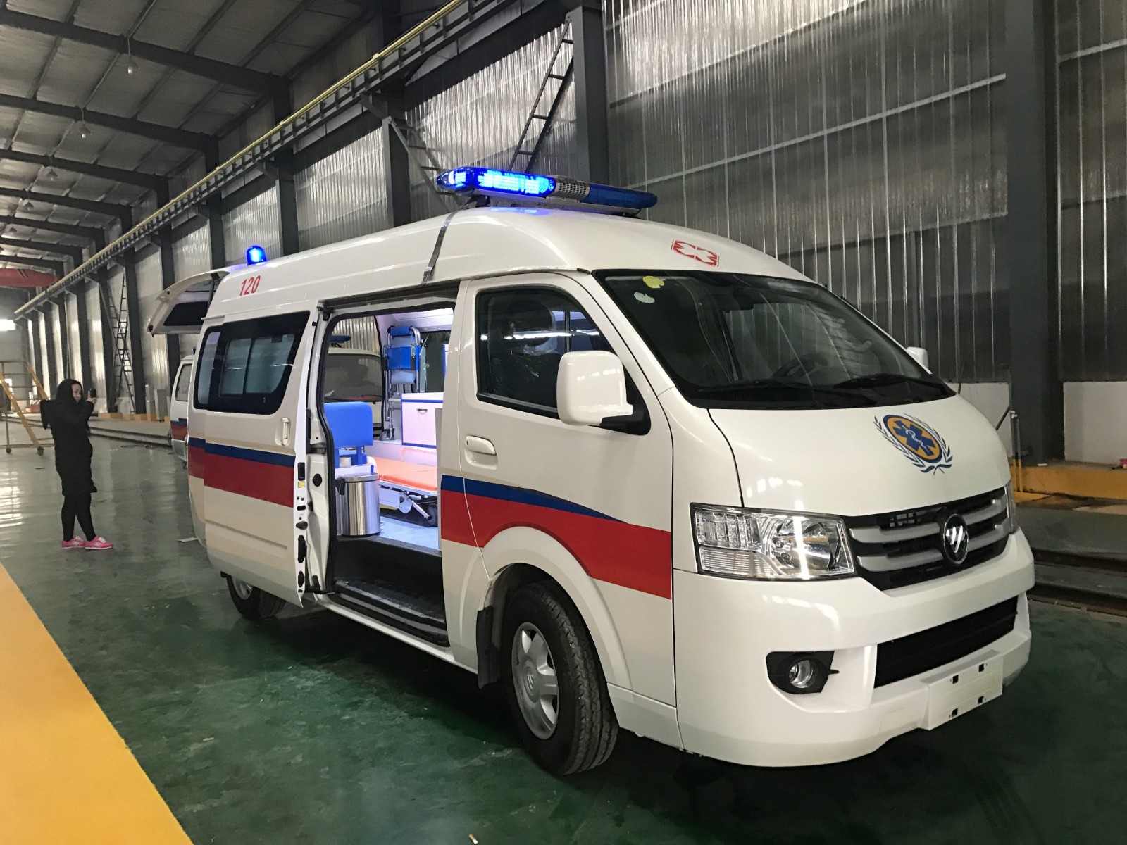 天河区救护车转院